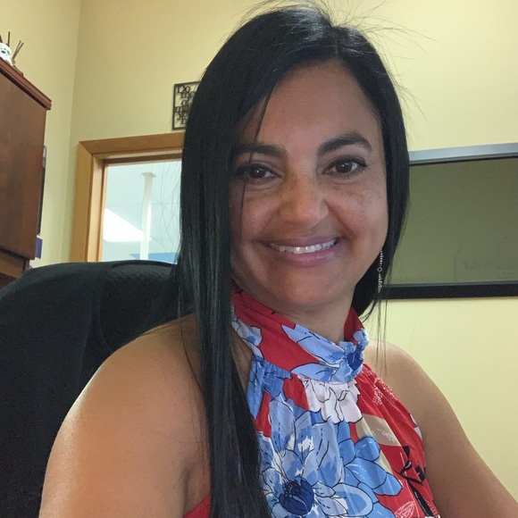 Meet your Posher, Nancy - Picture 2 of 3